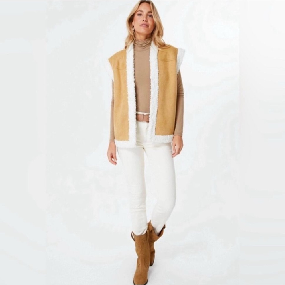 Tan and White Shearling Vest - Picture 2 of 9